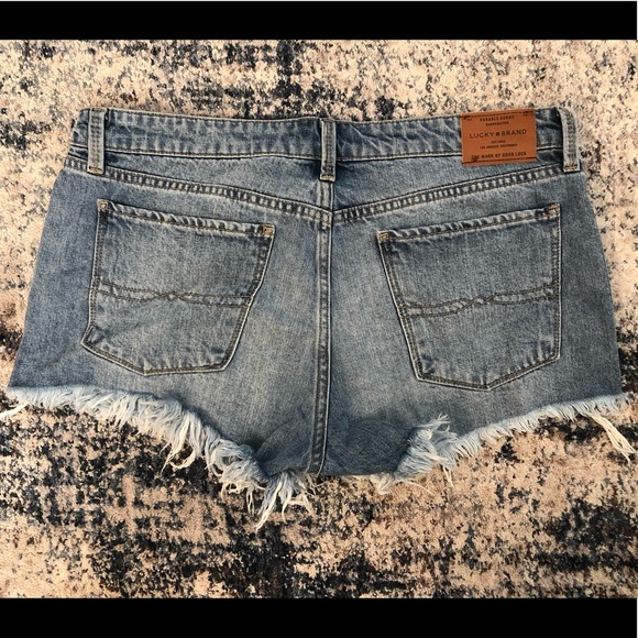 NEW LUCKY BRAND Women’s Jean Shorts - Picture 2 of 3
